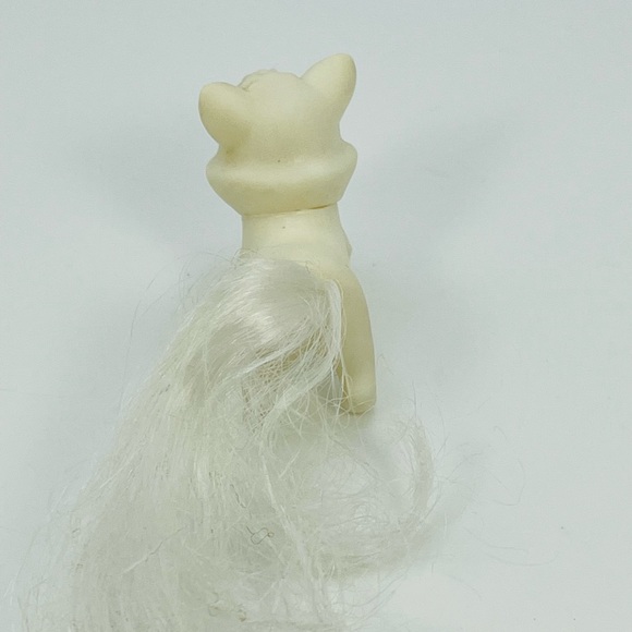 Vintage Barbie Pet Cat White Brushable Tail Figure Toy Replacement Accessory - Picture 3 of 7
